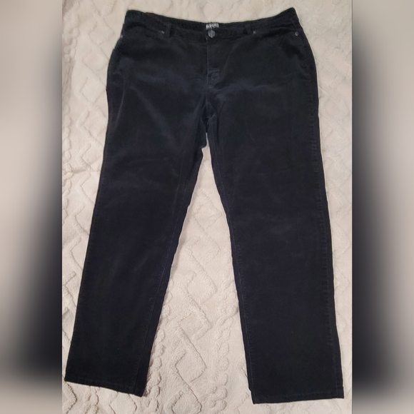 Buffalo David Bitton Black Sup Corduroy Pants...Mid-Rise Skinny Stretch Size 16 - Picture 1 of 10